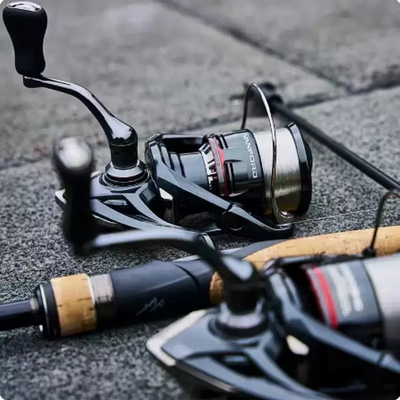 SHIMANO 24 VANFORD Spinning Fi - Daiwa Reel Fuego 评论和价格